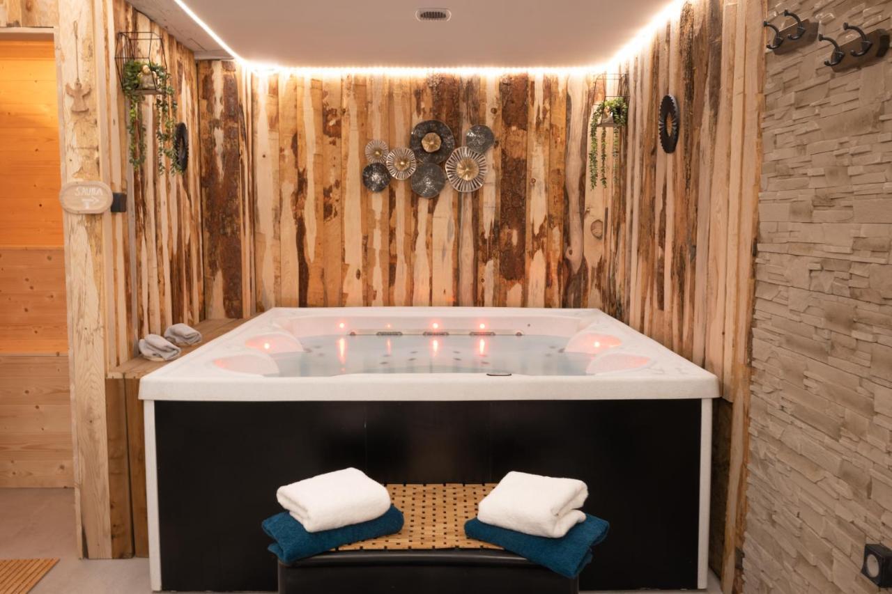 Gites Aux Fines Bulles D'Alsace Spa Privatif En Supplement Bergheim Zewnętrze zdjęcie